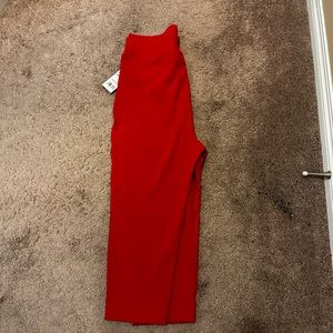 NWT red crop leggings with pockets 2x